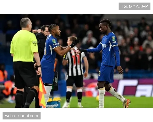 深度复盘：纽卡斯尔1-4切尔西，波切蒂诺的临场变阵如何击溃对手